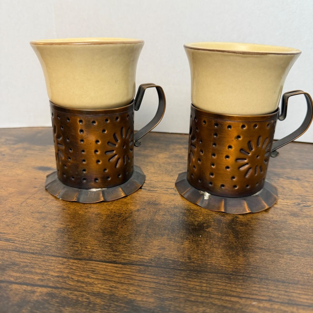 Pfaltzgraff Coffee Mug Set 2 Tan Ceramic Copper Metal Holder Sunburst Rustic MCM
